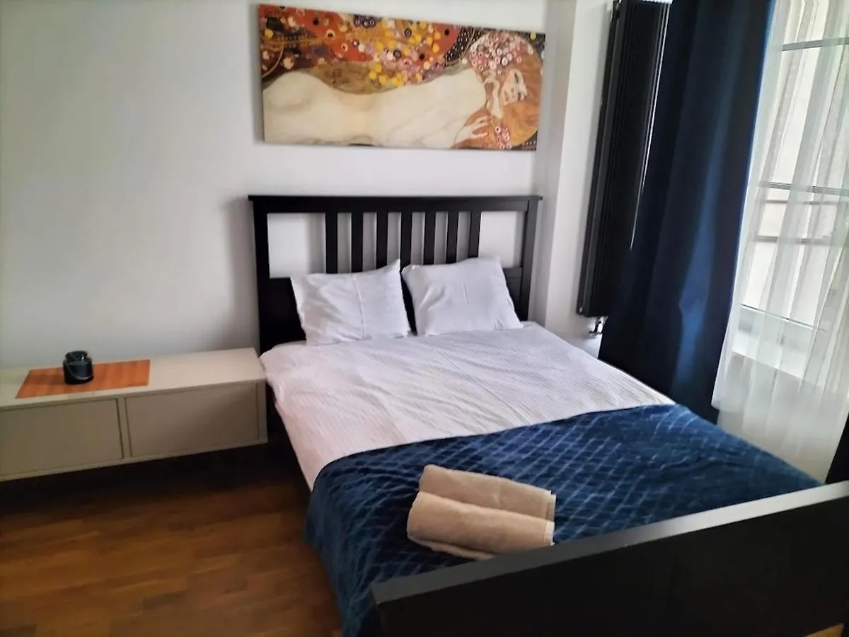 B10 Apartament Premium Wiejska-Sejm Apartment Warsaw